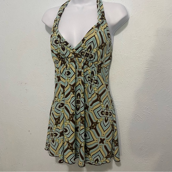 Halter Top - Picture 2 of 3